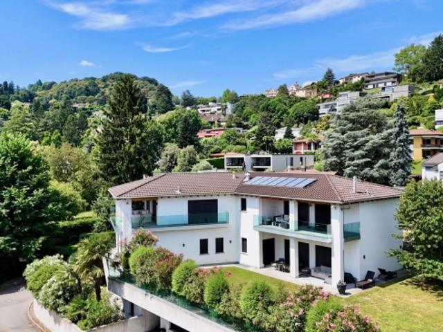 Luxuriöse Villa mit Pool und SPA, 400 m von der TASIS Schule entfernt