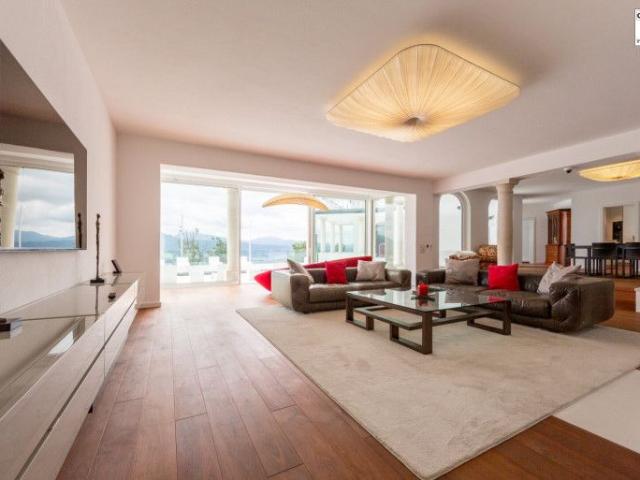 Luxusvilla in bester Aussichtslage am Mondsee zur Miete