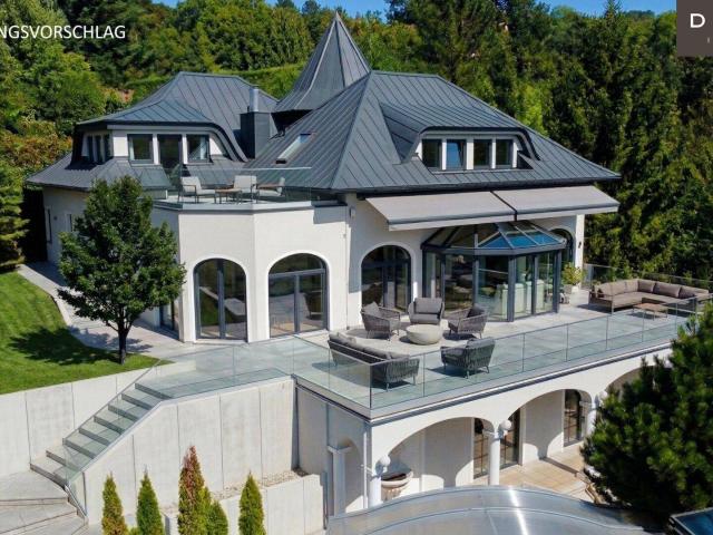 LUXUSVILLA IN GRÜNER BESTLAGE AM SONNENHANG