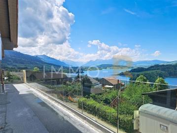 Hochwertige 4,5 Zimmer Wohnung