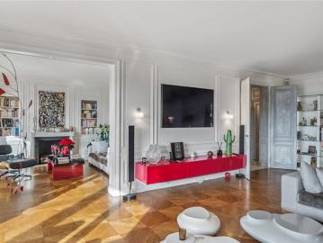 Luxuswohnung von 265m2 mit privatem Pool