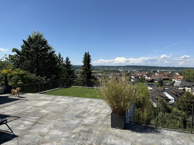 Luxuswohnen in einer Villa mit privatem Spa und atemberaubender Aussicht
