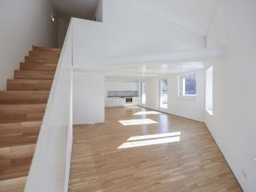 Luxuriös wohnen: 3 Zimmer Maisonette Wohnung mit Paketanlage und Service App