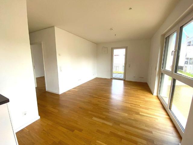 Luxuriös wohnen in Mosel Lage lichtdurchflutete und barrierefreie 2ZKB Wohnung mit Balkon!