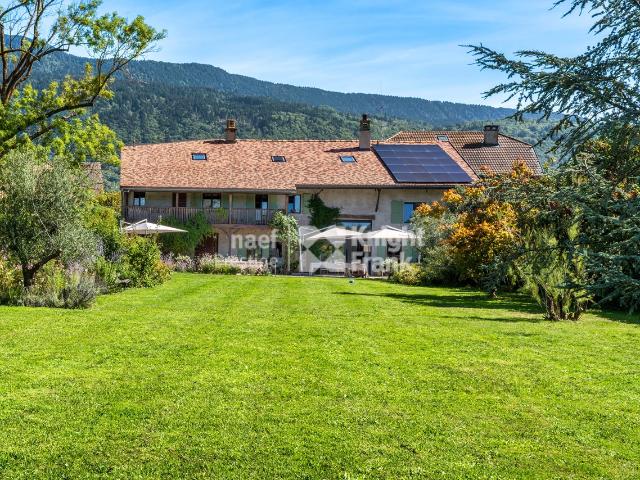 Luxuriös renoviertes Einfamilienhaus
