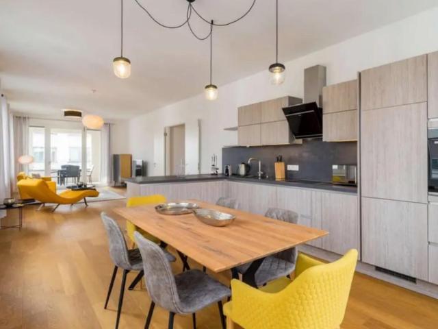 Luxuriöse 3 Zimmerwohnung im 7. OG am Potsdamer Platz pro Nacht
