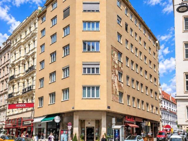 Luxuriöse 3 Zimmer Dachgeschoßwohnung in erstklassiger Innenstadtlage Nähe Stadtpark