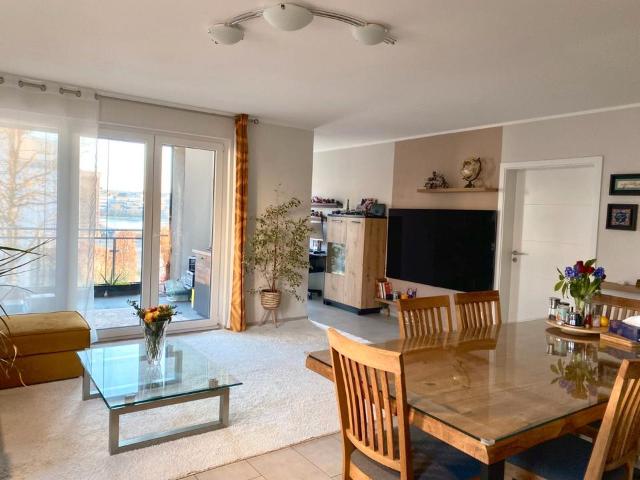 Luxuriöse 3 Zimmer Wohnung mit Balkon & Blick auf den PHOENIX See