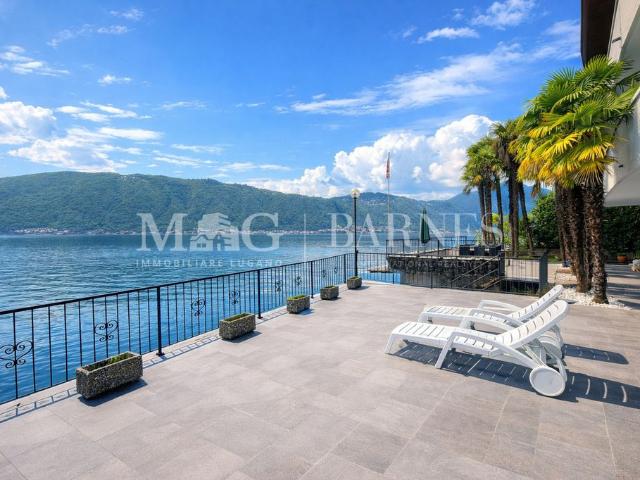Luxuriöse 3 Zimmer Villa zu verkaufen in Lugano, Ticino, Bissone, Kanton Tessin