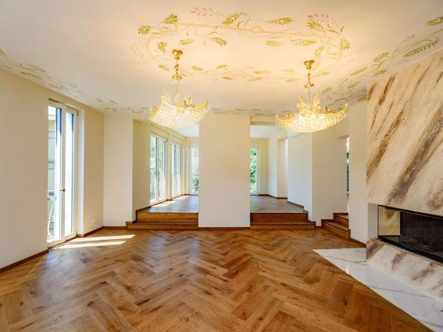 Luxuriöse 10 Zimmer Villa zu verkaufen in Lugano, Kanton Tessin