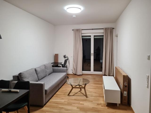 Luxuriöse 2 Zimmer Wohnung im Erdgeschoss mit Terrasse in Reinickendorf, Berlin Amsterdam Apartments for Rent