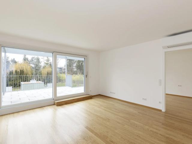 Luxuriöse 2 Zimmer Wohnung mit Blick ins Grüne!