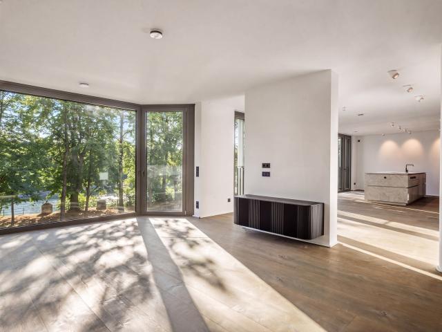 Luxuriöse 4 Zimmer Wohnung an der Isar