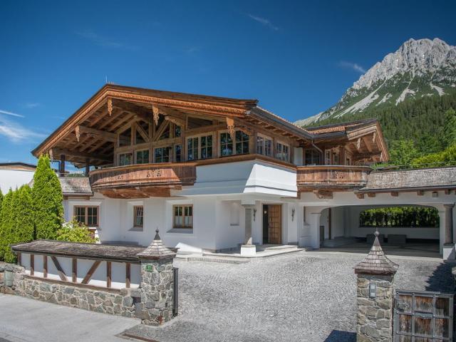 Luxuriöse 5 Zimmern Villa zu verkaufen in Ellmau, Österreich
