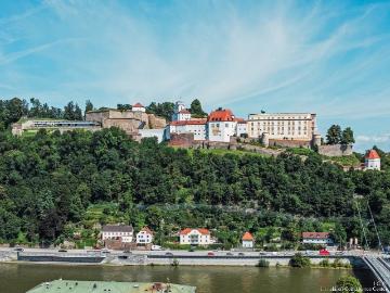 Luxuriöse Dachgeschoss Maisonette Wohnung bester Burg Panoramablick Veste Oberhaus im Herzen der Passauer Altstadt