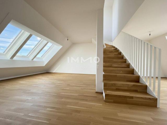 Luxuriöse Dachgeschoßwohnung mit privatem Liftzugang und Panorama Dachterrasse