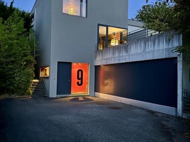 Luxuriöse Designer Villa mit Pool