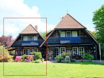 luxuriöse Fachwerk Doppelhaushälfte im Zentrum von Rösrath, mit Traumgrundstück, Schwimmbad