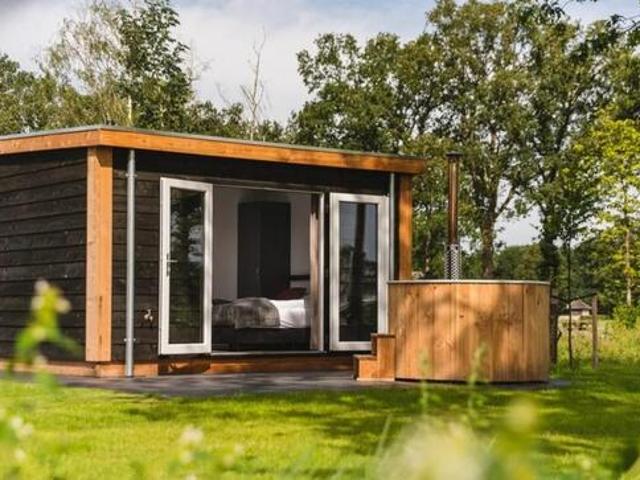 Luxuriöse Lodge mit Sauna und Whirlpool in Overijssel
