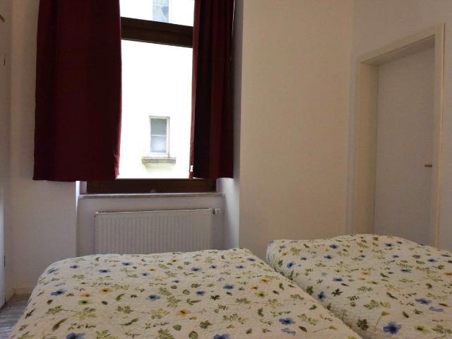 Luxuriöse Wohnung in Wuppertal 130 qm, Wuppertal Amsterdam Apartments for Rent