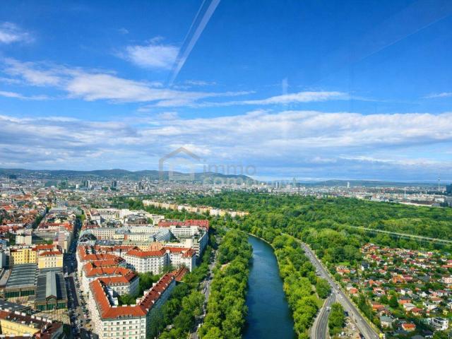Luxuriöse Wohnung mit 15 m2 großem Balkon in einem mehrstöckigen Premiumgebäude + Tiefgaragenplatz! Pool! 3. Bezirk. U3