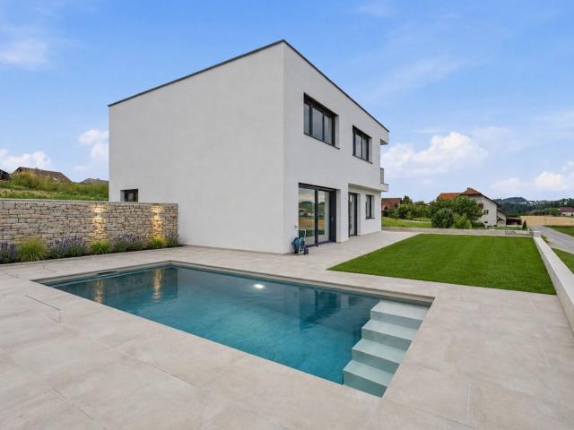 Luxuriöser Neubau in Bestlage Pool, Doppelgarage & Hochwertige Ausstattung