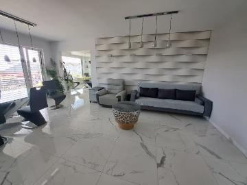 Luxuriöses möbliertes Zuhause mit Garten in bester Lage – Neubau 2019