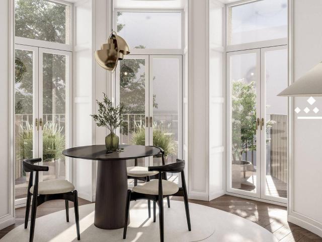 Luxuriöses Apartment mit Balkon in den ruhigen Innenhof