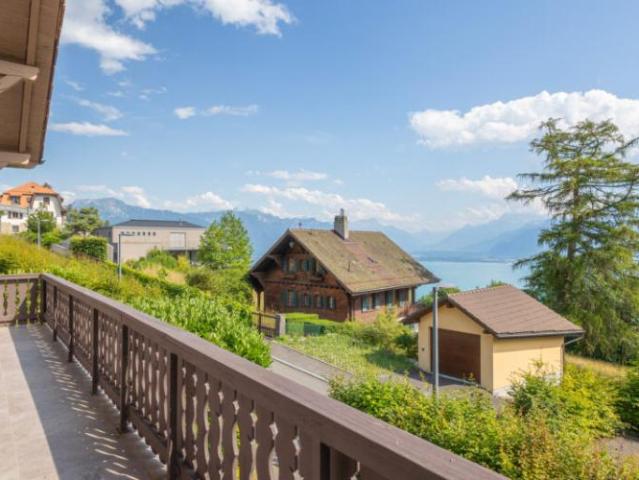 Luxuriöses Chalet mit Panoramablick in Mont Pèlerin