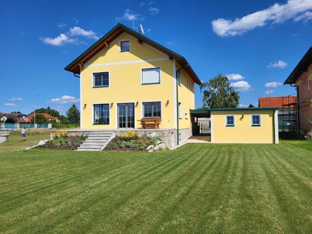 Luxuriöses Haus mit 3 Schlafzimmer zu verkaufen in Sieghartskirchen, Österreich