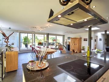 Luxuriöses Terrassenhaus an privilegierter Lage