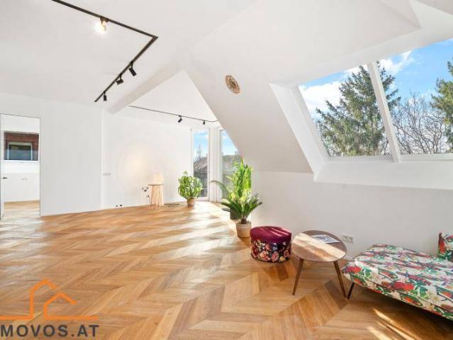 LUXURIÖSES WOHNEN ÜBER DEN DÄCHERN MIT EINZIGARTIGER DACHTERRASSE