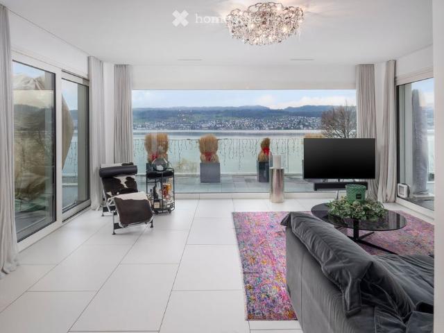 Exklusives Penthouse mit 133 m² Terrasse und einzigartiger 180 Grad Seesicht