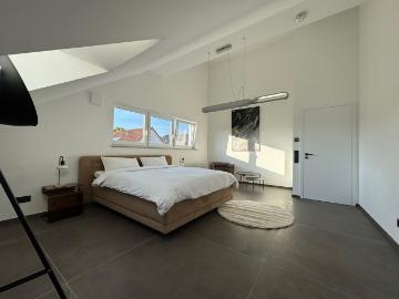Luxuriöses 3,5 Zimmer Apartment mit exklusiver Ausstattung, Abstatt Amsterdam Apartments for Rent