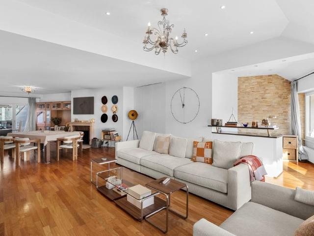 Luxuriöses 5 Zimmer Duplex zu verkaufen in Genf