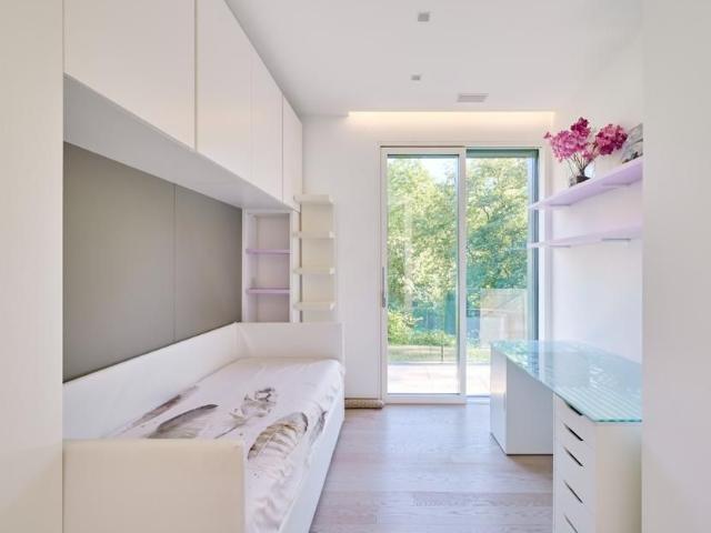 Luxuriöses 5 Zimmern Stadthaus zu verkaufen in Lugano, Tessin