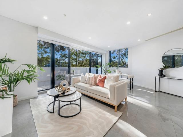 Luxurious 3 Bedroom + Media Room 4th bedroom