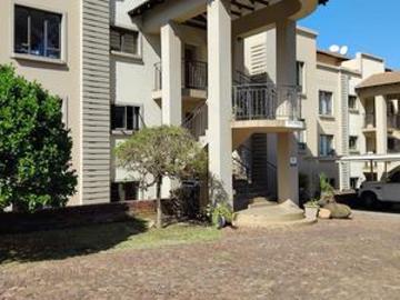 luxurious 3 bedroom pent house on th.