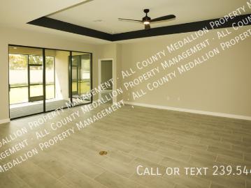 Luxurious 3 Bedroom Plus Den 3 Bath Executive Home