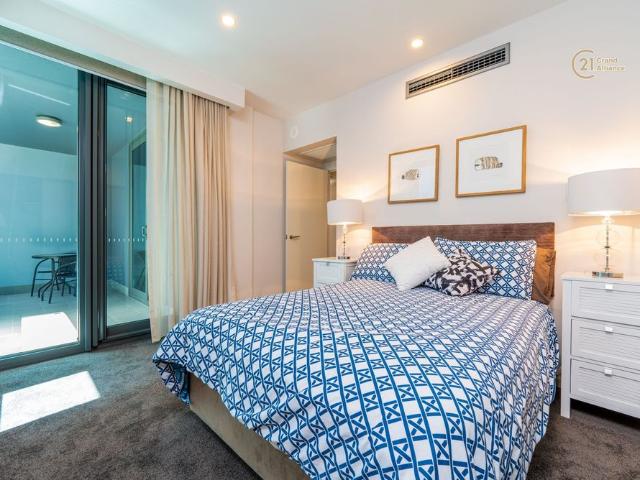 Luxurious 3 Bedrooms Apartment with 2 Car Bays &commat &dollar 1650 Per Week