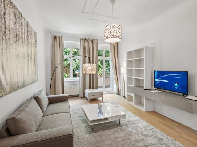 Luxurious 3 Room Apartment in Berlin Pankow Freshly Renovated and Furnished, First Occupancy!, Berlin Amsterdam Apartments for Rent