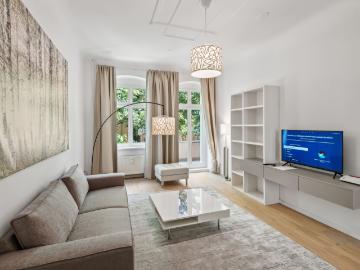 Luxurious 3 Room Apartment in Berlin Pankow Freshly Renovated and Furnished, First Occupancy!