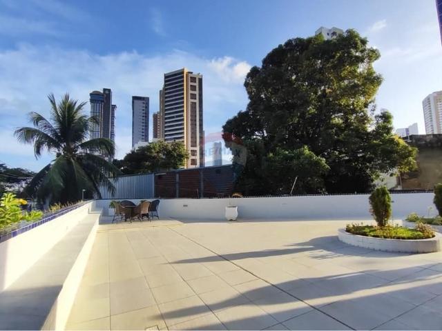 Luxurious 3BR Apartment with Ocean Views