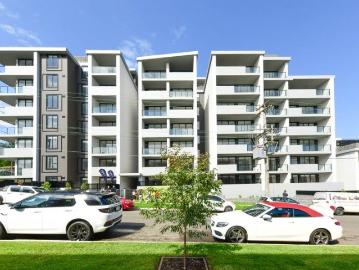 Luxurious 1 Bedroom Apartment On Sale