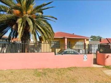 luxurious 2 bed family home on the m.