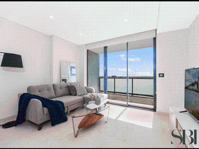 LUXURIOUS 2 BEDROOM APARTMENT RIGHT NEAR THE STATION AVAILABLE!