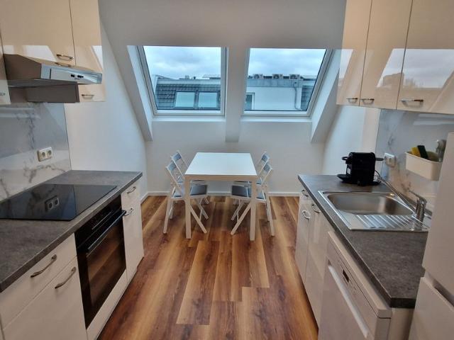 Luxurious 2 room attic apartment, Berlin Amsterdam Apartments for Rent
