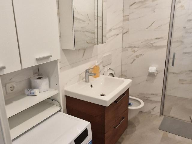 Luxurious 2 room attic apartment, Berlin Amsterdam Apartments for Rent