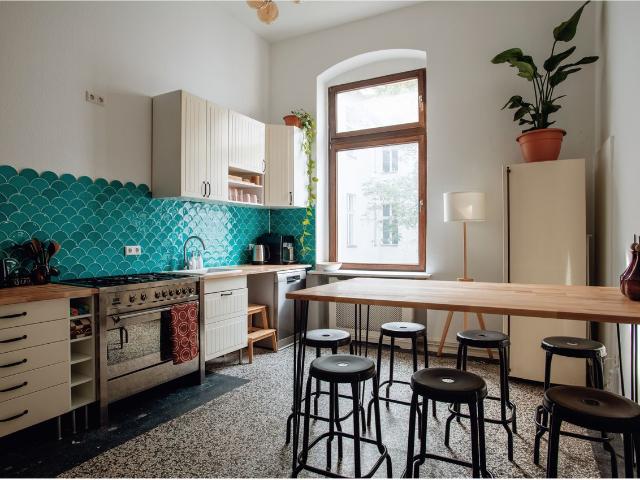 Luxurious 330 m² Historic Apartment with 7 Bedrooms – Classic Elegance Meets Modern Comfort, Berlin Amsterdam Apartments for Rent