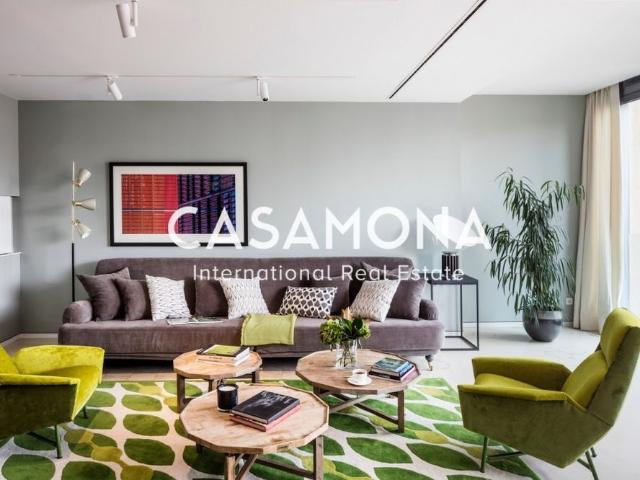 Luxurious 4 Bedroom Apartment with Swimming Pool and Terrace in Sarria